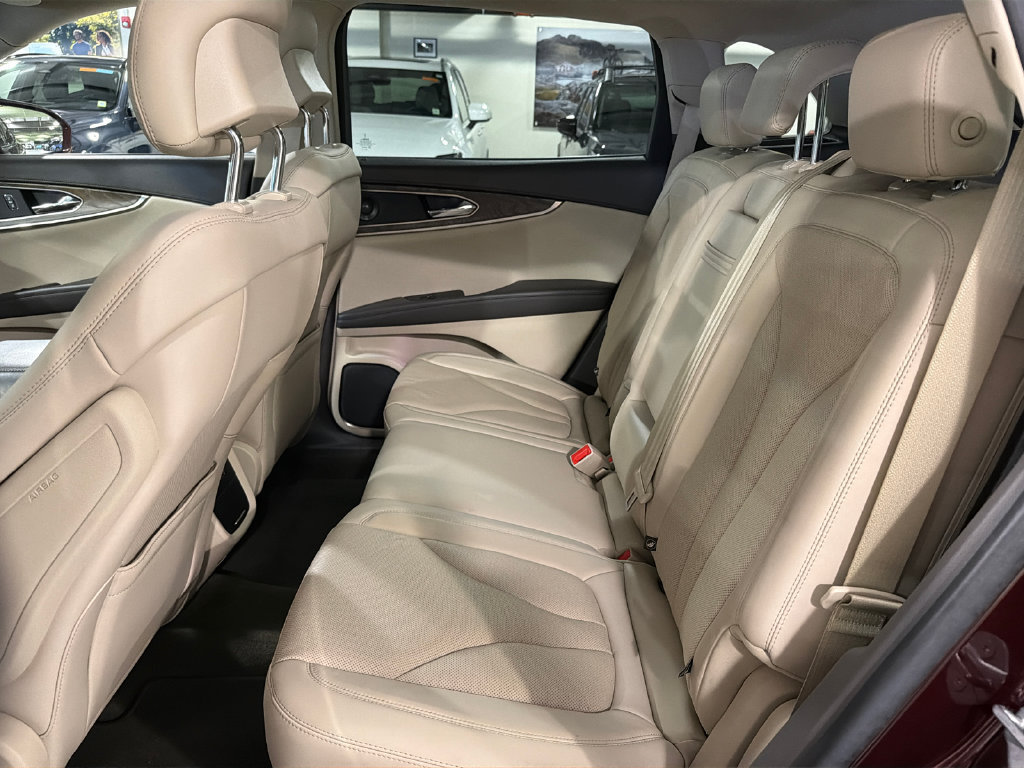 Used 2019 Lincoln Nautilus Reserve AWD/4WD image 23