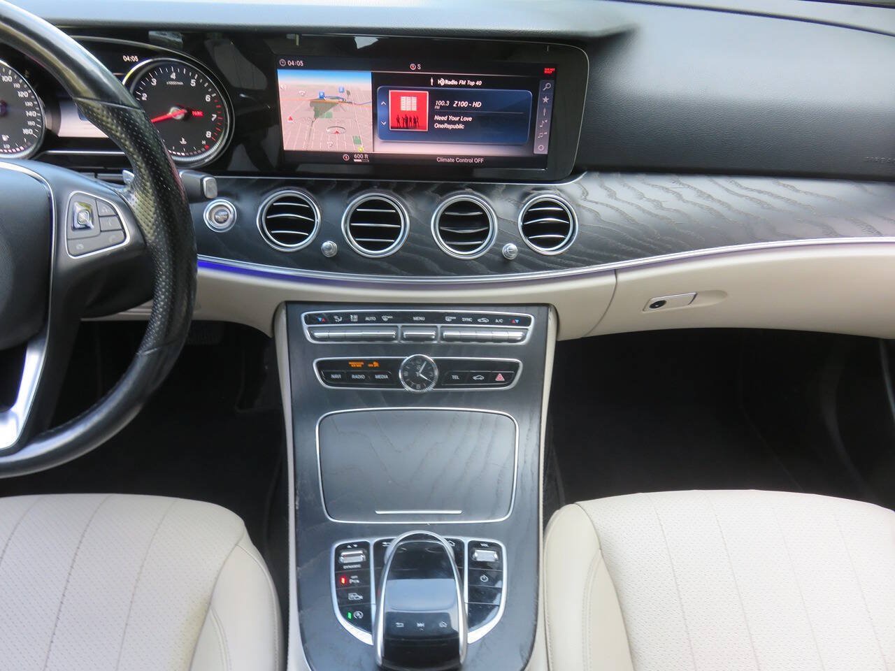 Used 2018 Mercedes-Benz E 300 4MATIC w/ Premium 1 Package image 16