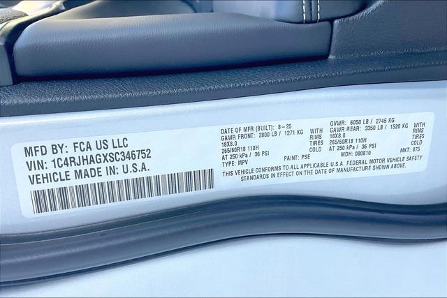 New 2025 Jeep Grand Cherokee Laredo X w/ Luxury Tech Group I image 15