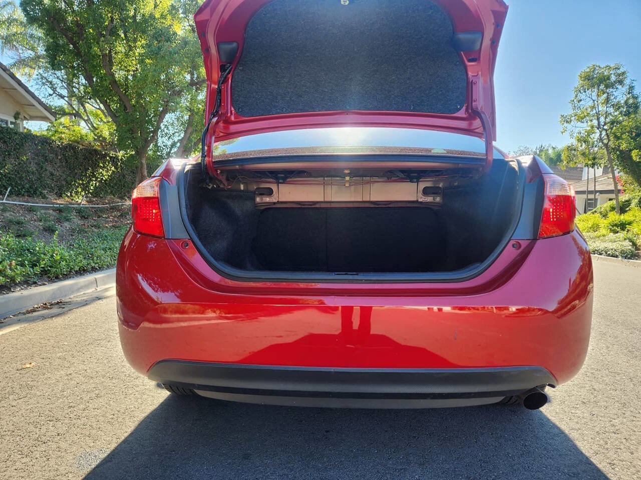 Used 2018 Toyota Corolla LE image 14