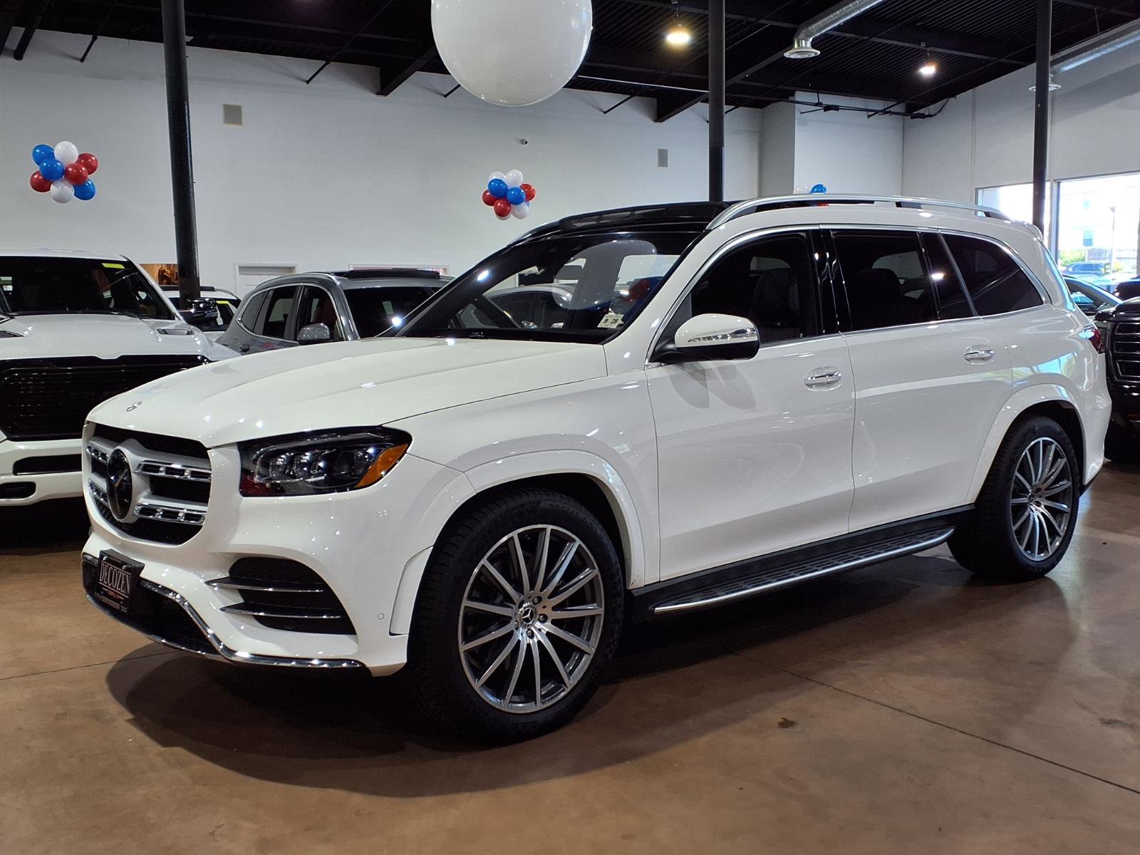 Used 2023 Mercedes-Benz GLS 580 4MATIC image 3