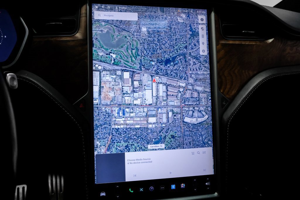 Used 2018 Tesla Model X P100D image 21