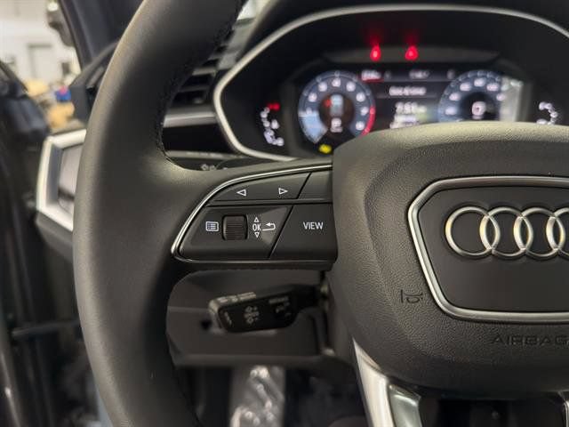 Certified 2025 Audi Q3 2.0T Premium w/ Convenience Package AWD/4WD image 12