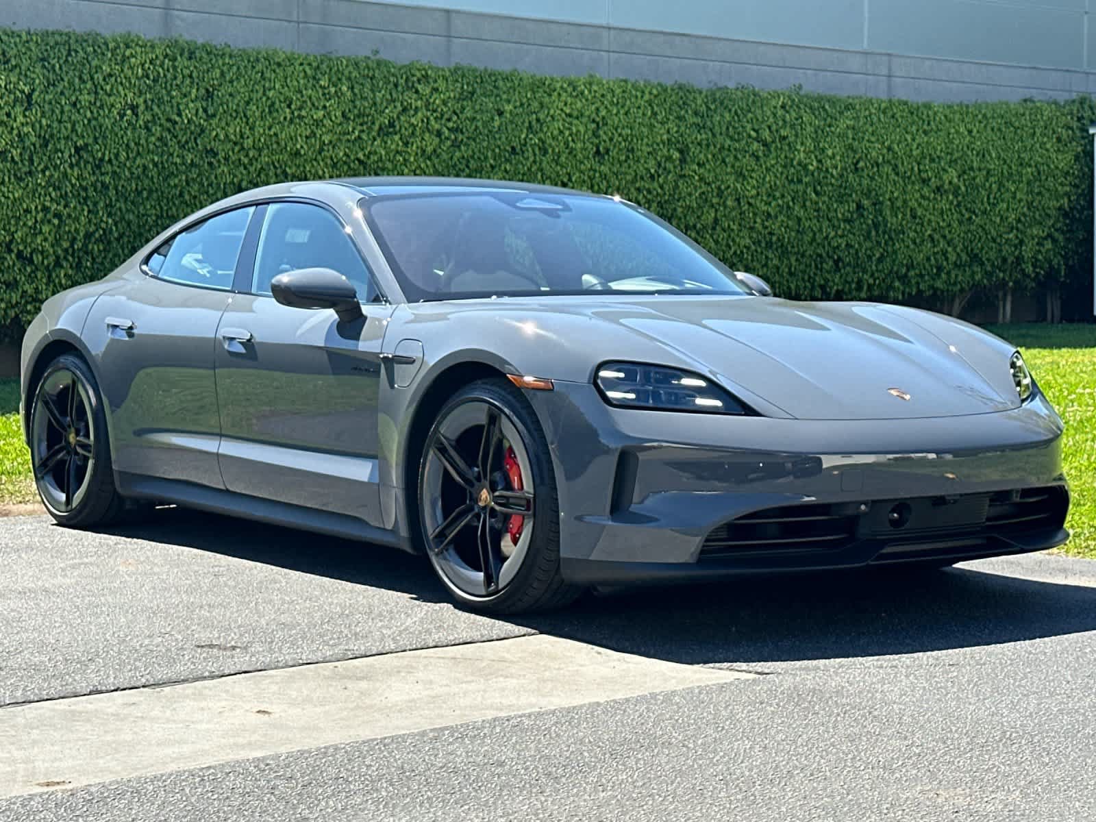 New 2026 Porsche Taycan 4S AWD/4WD image 10