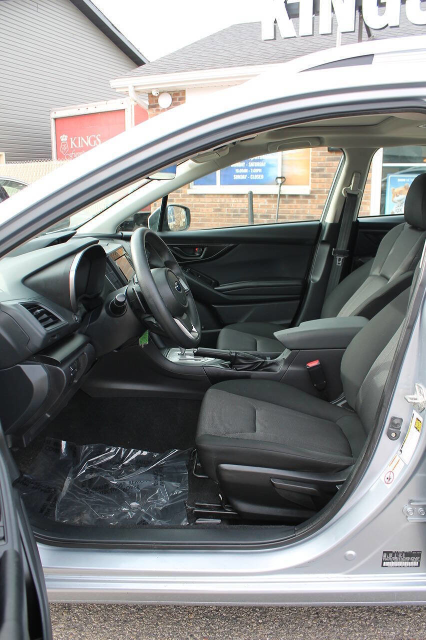 Used 2017 Subaru Impreza 2.0i Premium image 15