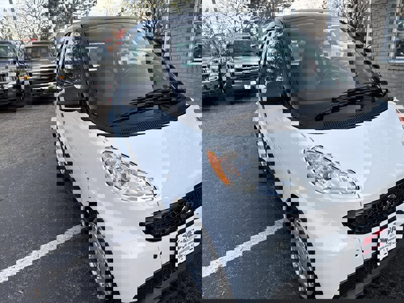 Used 2015 smart fortwo pure image 14