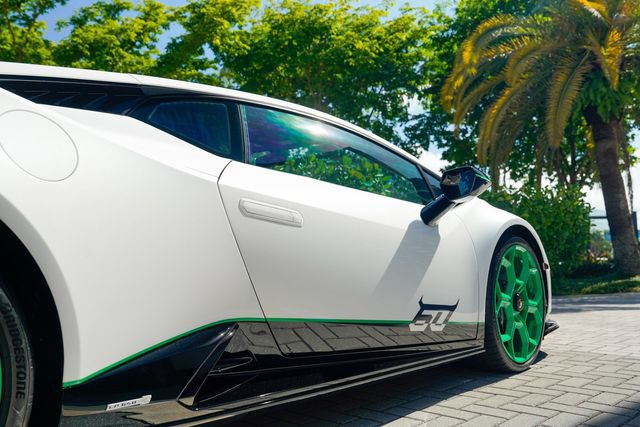 Used 2023 Lamborghini Huracan Tecnica RWD image 28
