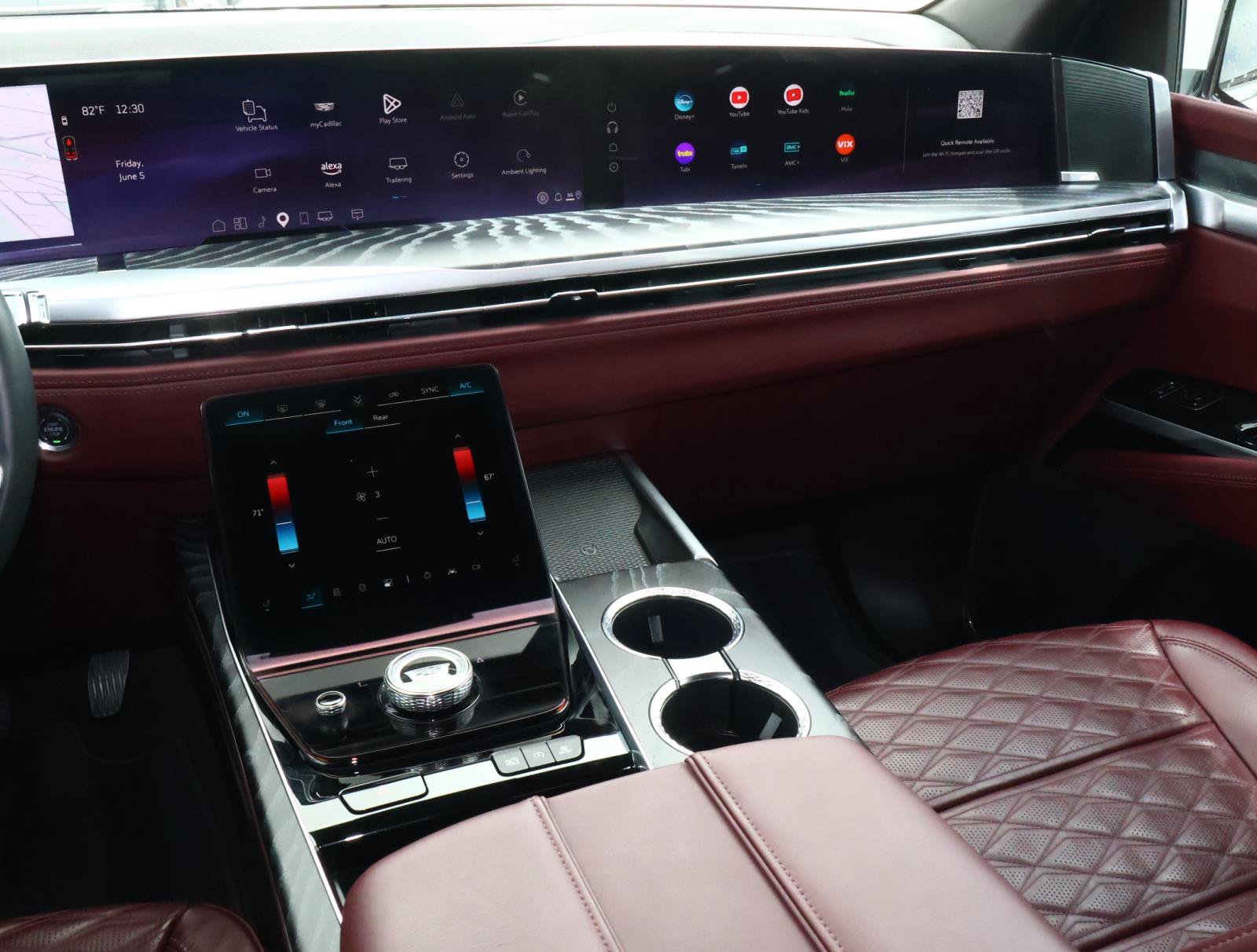 Used 2025 Cadillac Escalade Premium Luxury RWD image 18