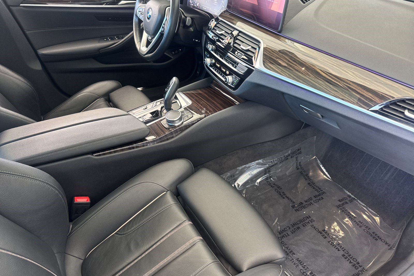 Used 2022 BMW 530e xDrive w/ Convenience Package AWD/4WD image 33
