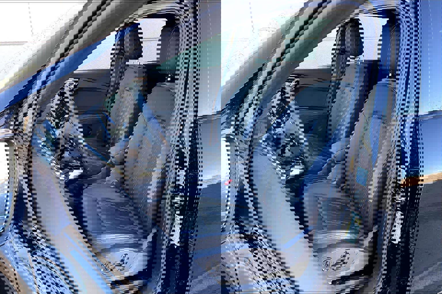 Used 2023 Audi Q4 e-tron Premium Plus image 8