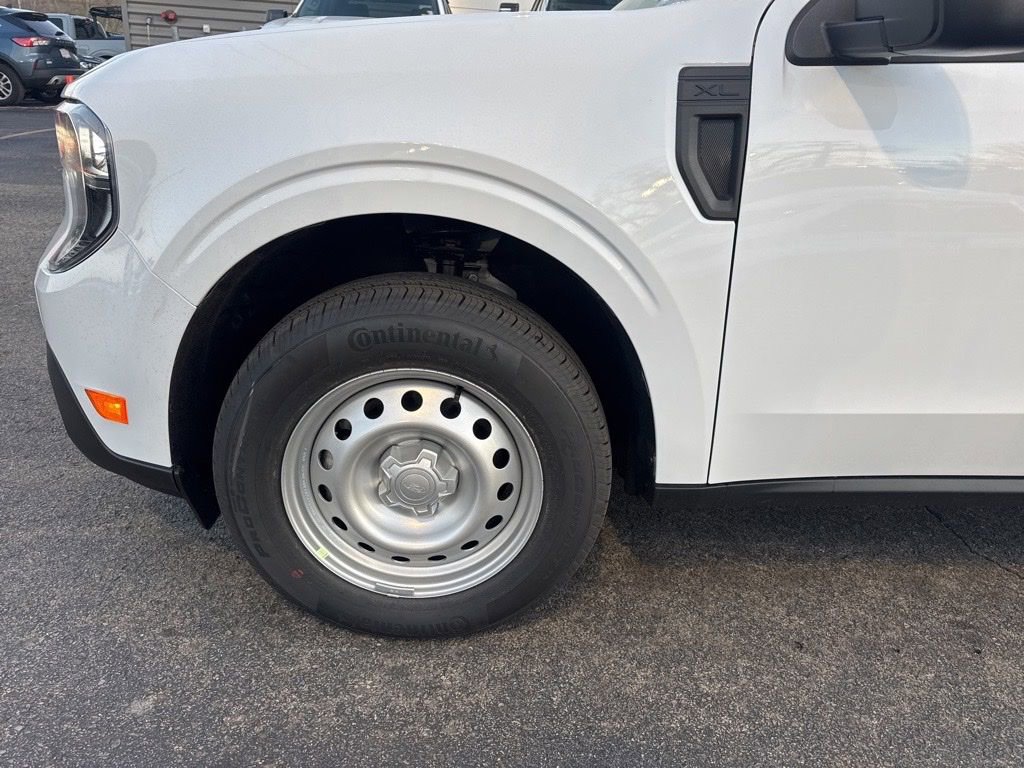 New 2026 Ford Maverick XL image 9