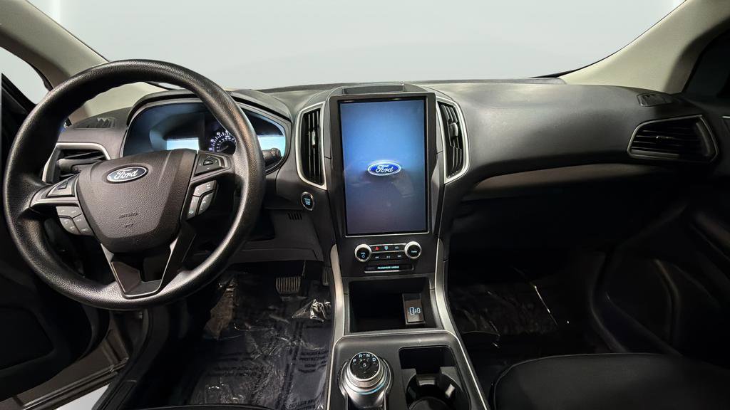 Used 2022 Ford Edge SE w/ Black Appearance Package image 13