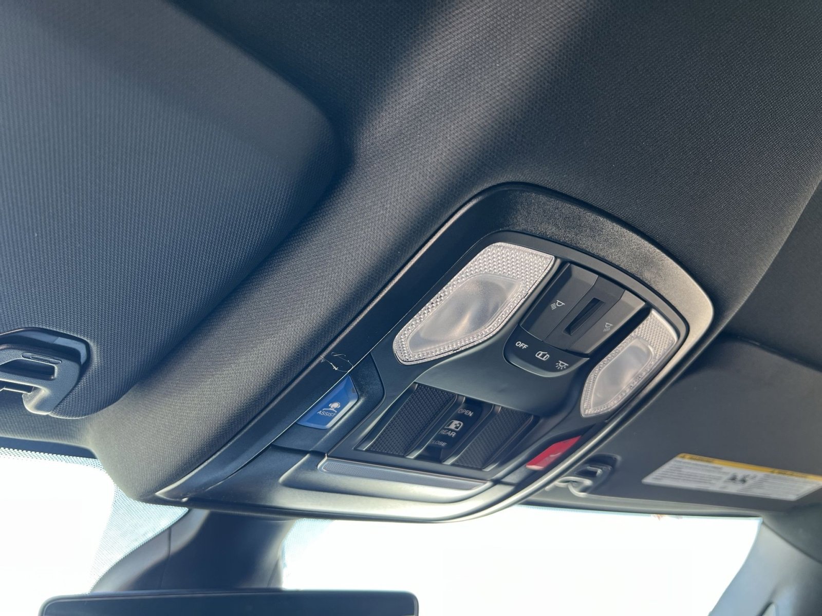 Used 2024 RAM 2500 Tradesman w/ Chrome Appearance Group image 34