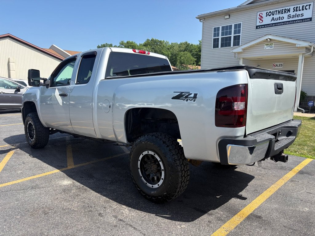 Used 2010 Chevrolet Silverado 2500 W/T w/ Snow Plow Prep Package AWD/4WD image 8