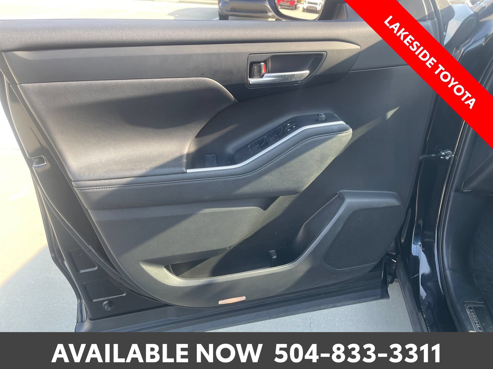 Used 2023 Toyota Highlander XSE AWD/4WD image 24