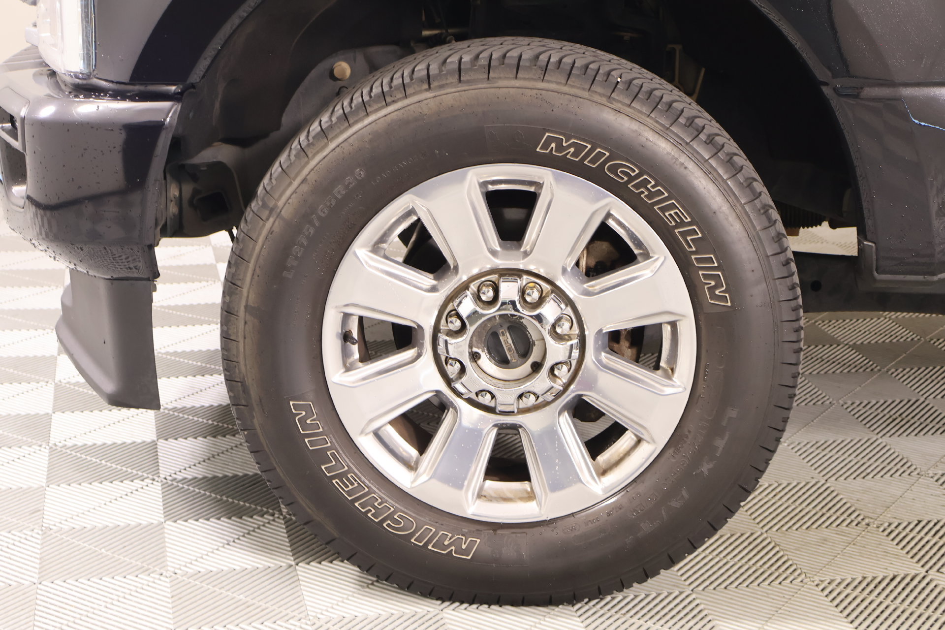 Used 2020 Ford F250 Platinum w/ FX4 Off-Road Package AWD/4WD image 19