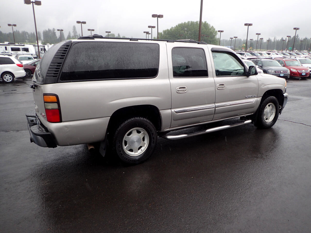 Used 2005 GMC Yukon XL SLE w/ Cargo Package image 5
