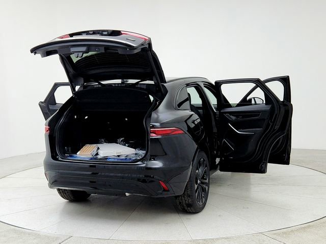 Used 2026 Jaguar F-PACE R-Dynamic S AWD/4WD image 11