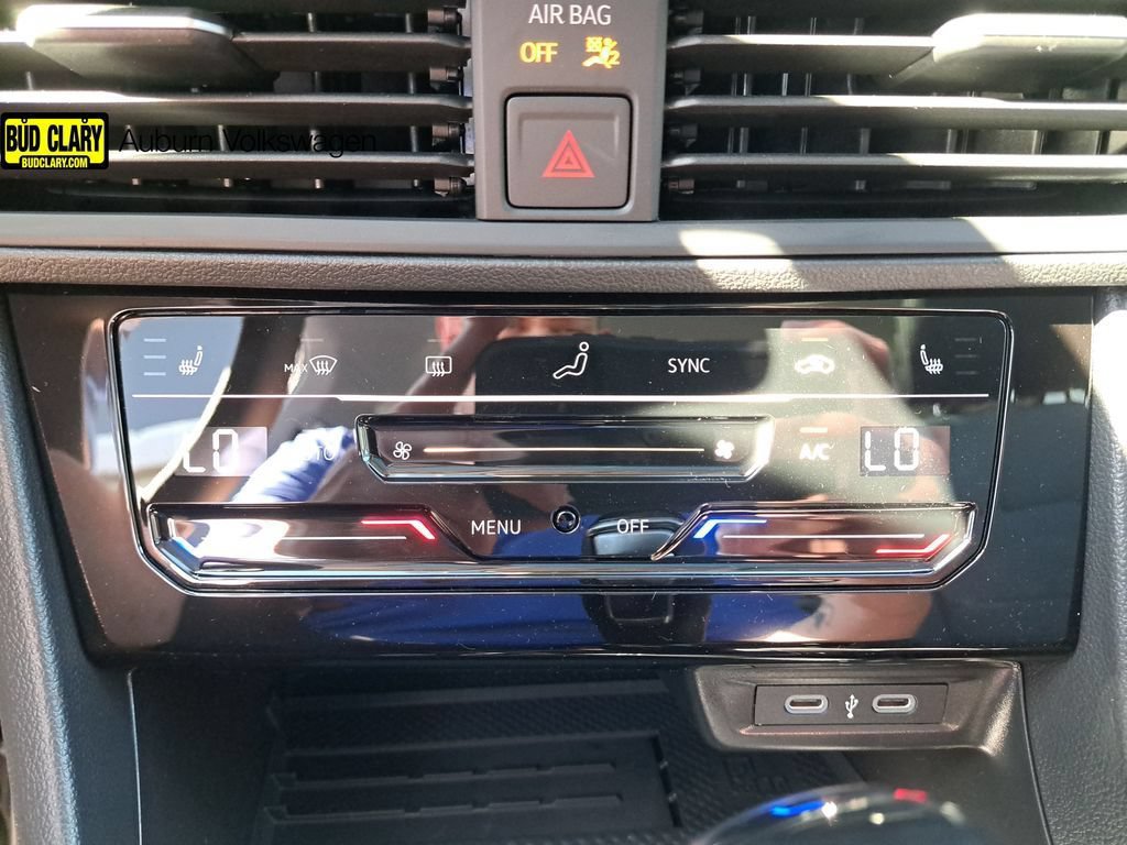 New 2026 Volkswagen Jetta SE FWD image 17