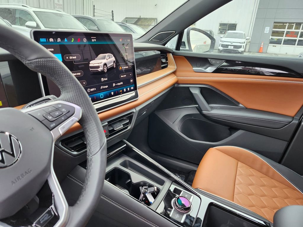 New 2026 Volkswagen Tiguan SEL R-Line image 7