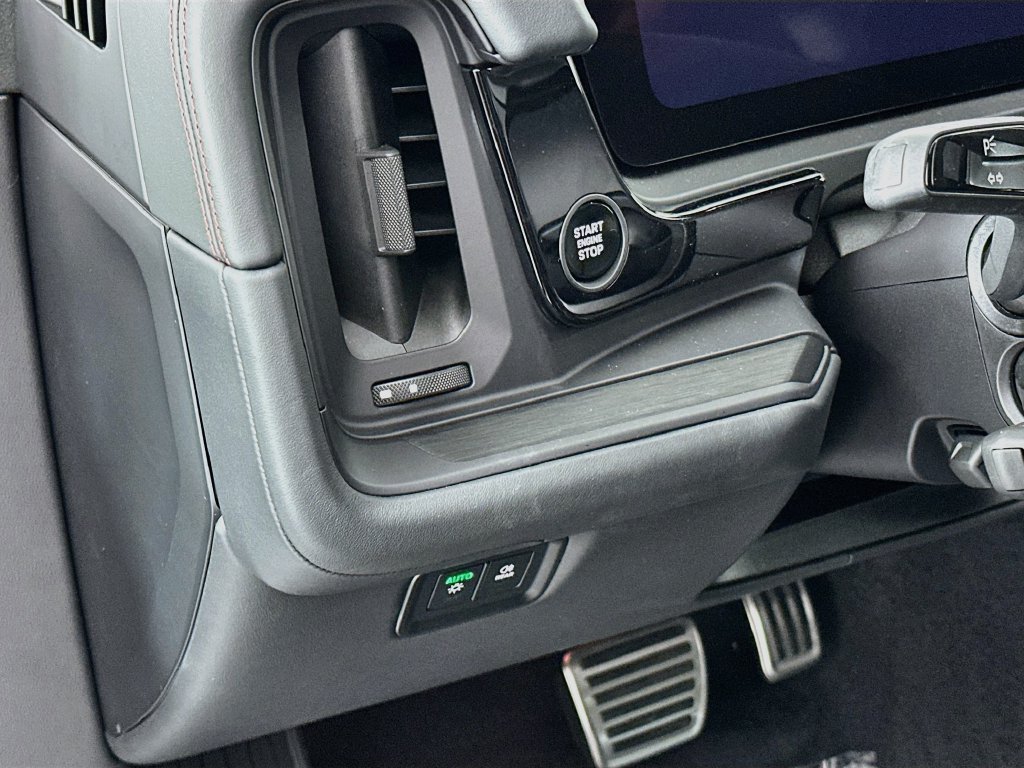 New 2026 Porsche Cayenne GTS AWD/4WD image 11