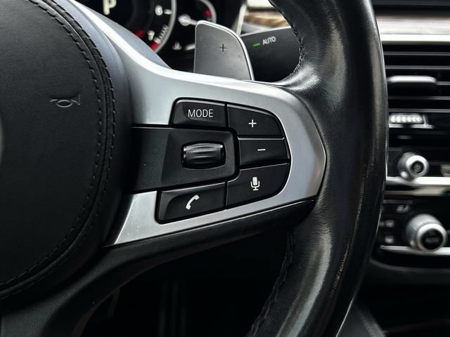 Used 2019 BMW 540i w/ M Sport Package RWD image 16