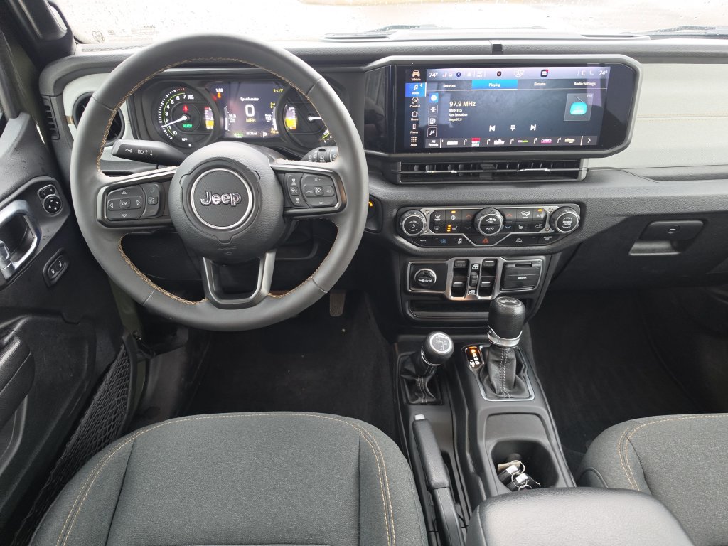 Used 2024 Jeep Wrangler Unlimited w/ Convenience Group AWD/4WD image 16