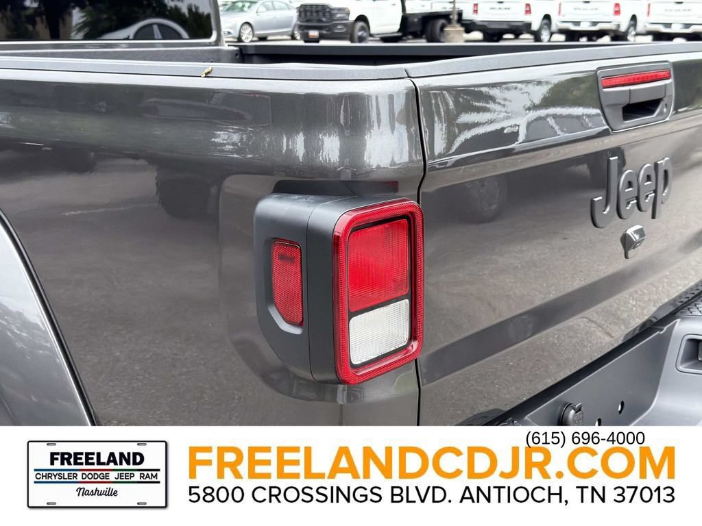 New 2026 Jeep Gladiator Sport AWD/4WD image 11