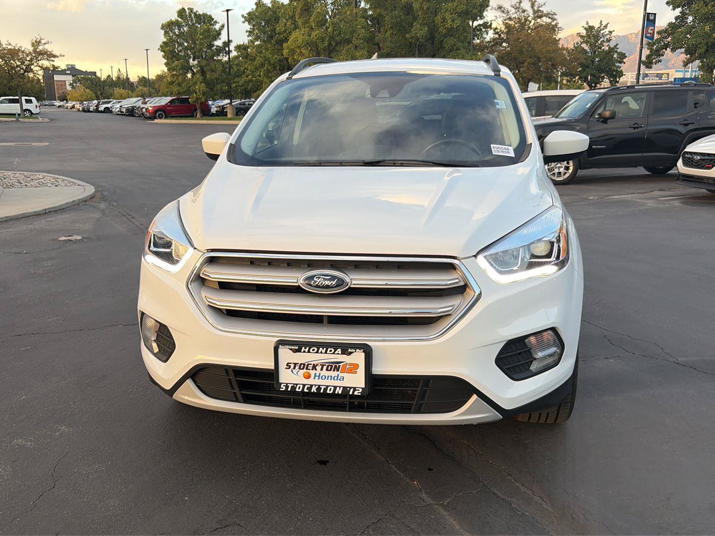 Used 2019 Ford Escape SEL AWD/4WD image 2