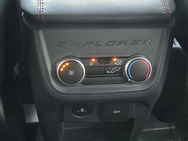 Used 2025 Ford Explorer ST-Line RWD image 16