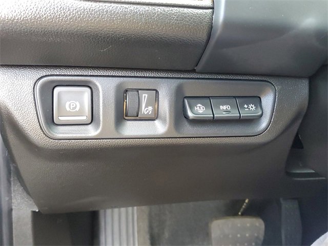 Used 2023 GMC Acadia AT4 w/ Technology Package image 12