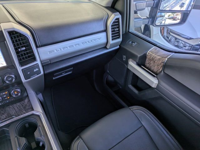 Used 2019 Ford F250 Lariat w/ Lariat Ultimate Package AWD/4WD image 18