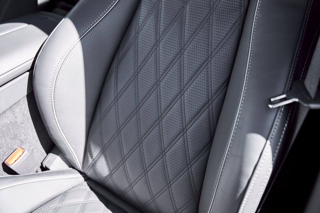 Used 2025 Mercedes-Benz Maybach GLS 600 4MATIC image 49