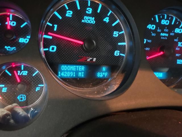 Used 2010 GMC Sierra 1500 SLT w/ All-Terrain Package AWD/4WD image 6