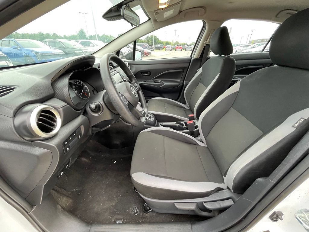 Used 2025 Nissan Versa S w/ Trunk Package FWD image 28