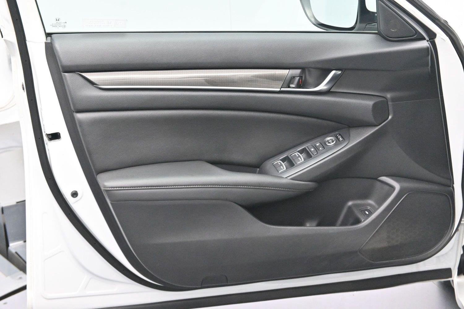 Used 2020 Honda Accord Sport image 10