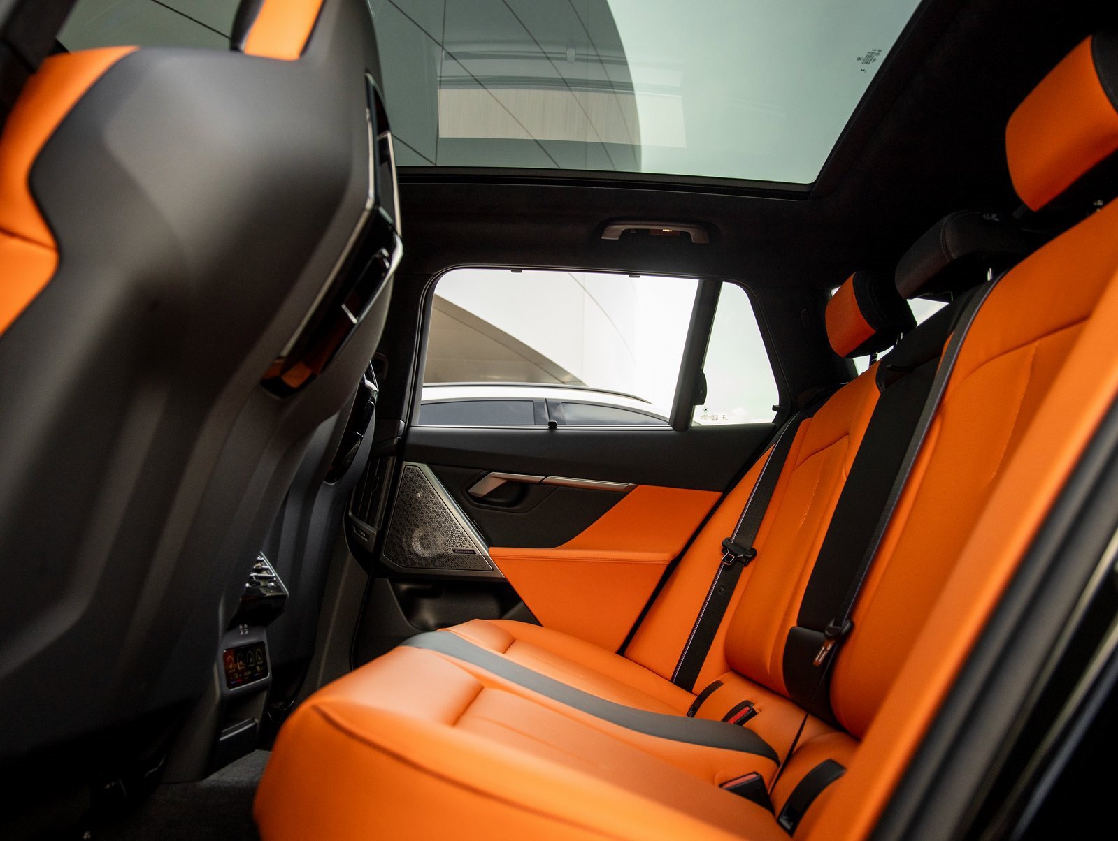 Used 2025 BMW M5 Touring image 32