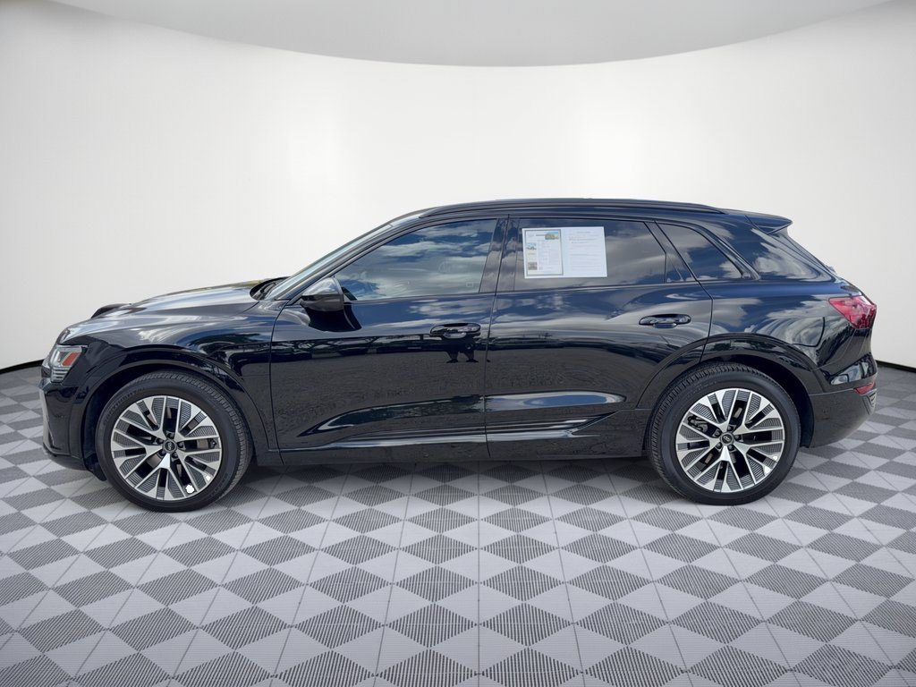 Used 2024 Audi Q8 e-tron Premium Plus w/ Prestige Package AWD/4WD image 2