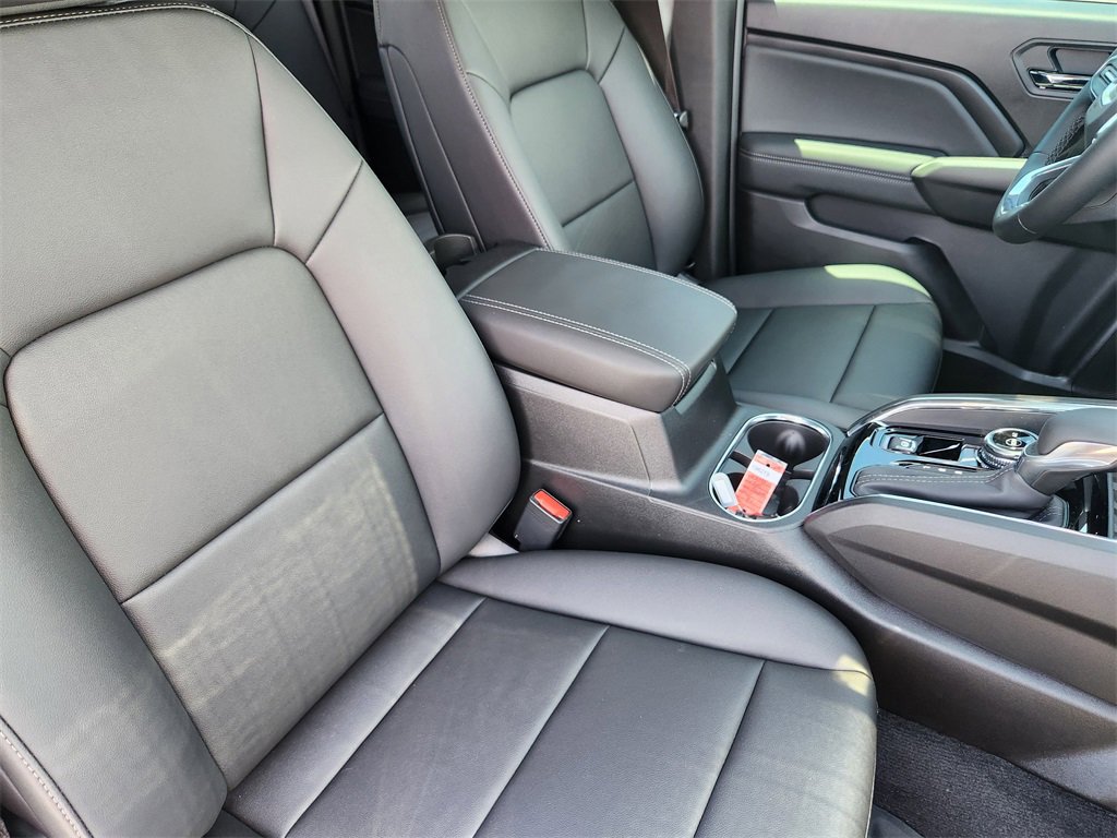 New 2025 GMC Canyon Elevation w/ Convenience Package image 8