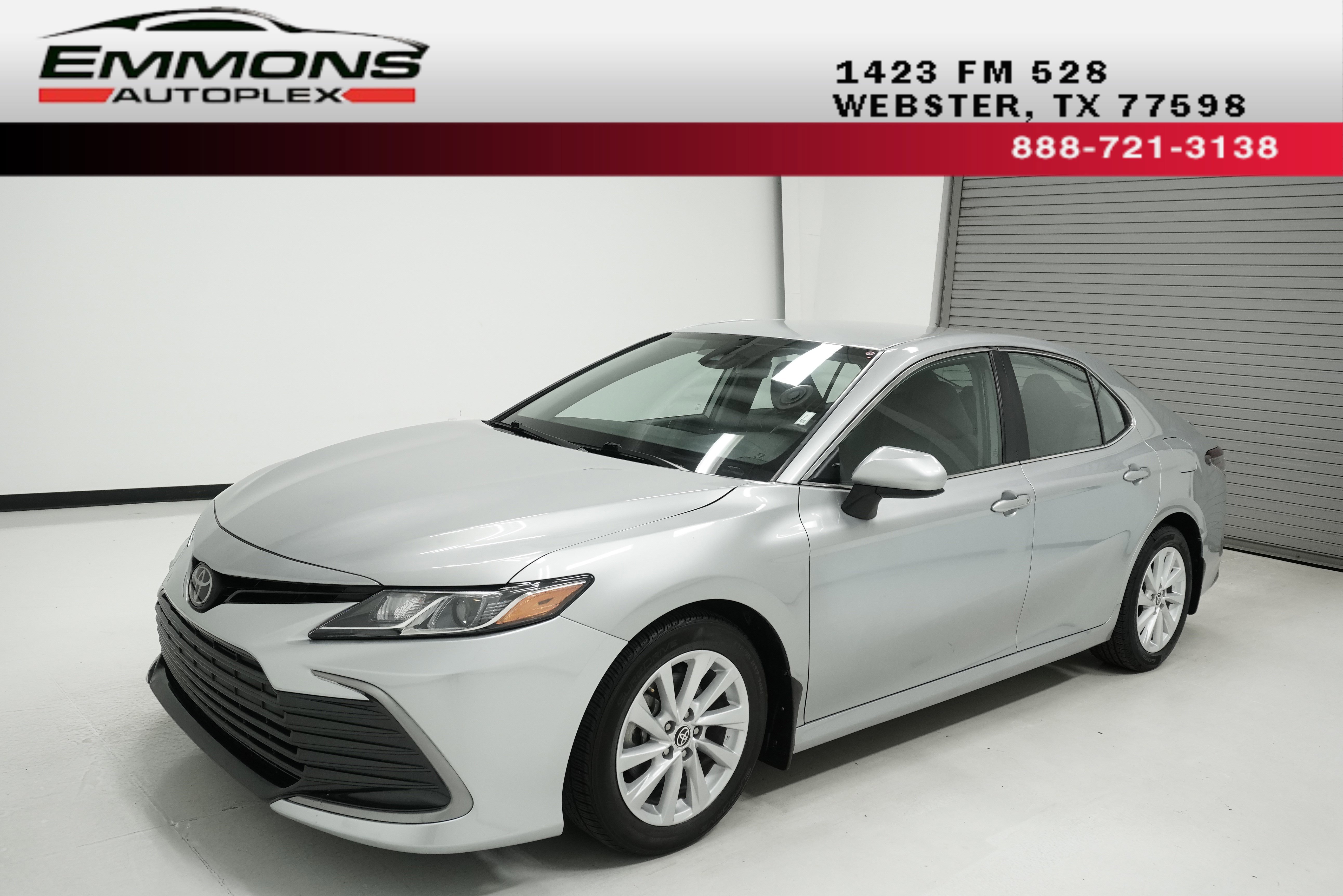 Used 2023 Toyota Camry LE FWD image 1