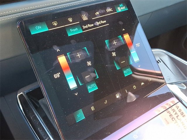 Used 2025 Cadillac Escalade IQ Sport 2 w/ LPO, ONYX Package image 16