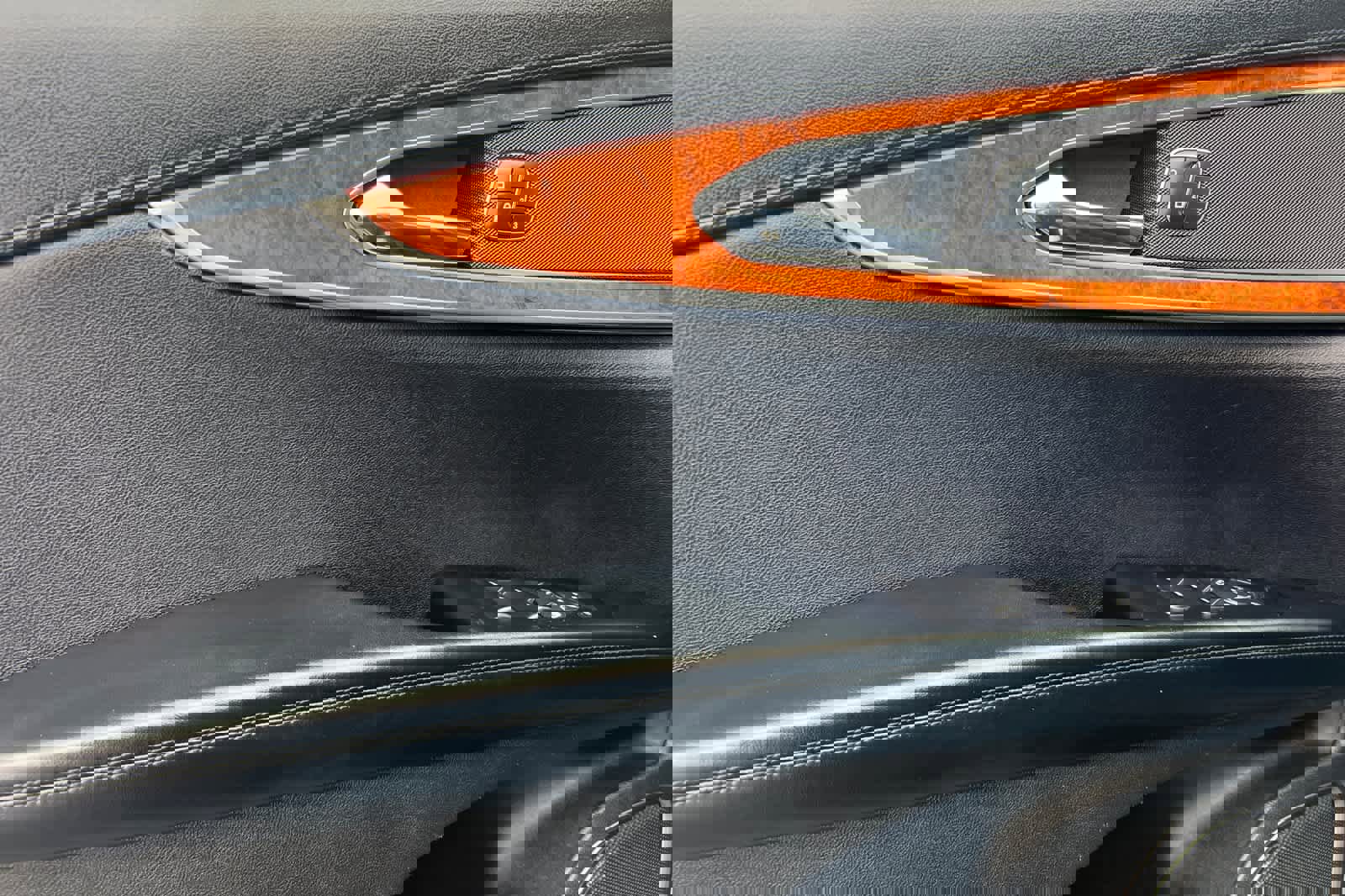 Used 2018 Lincoln MKX Reserve image 12