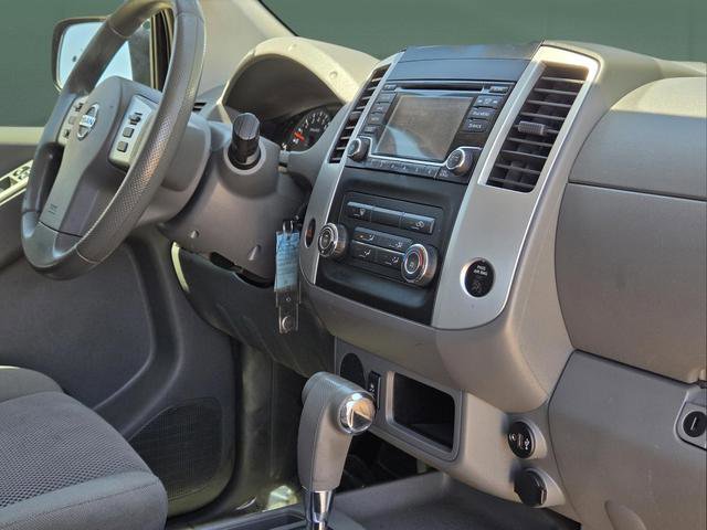 Used 2018 Nissan Frontier SV RWD image 6