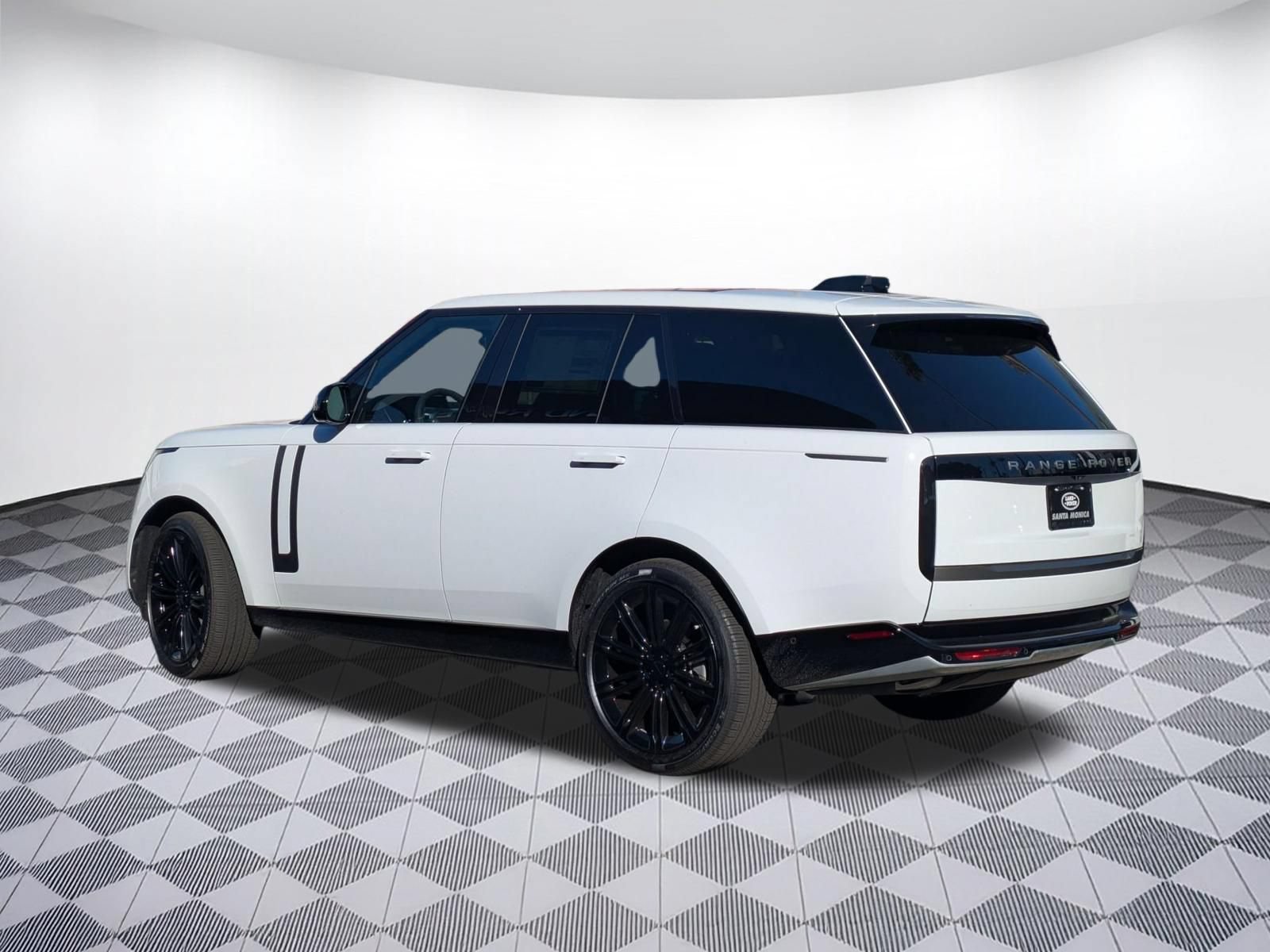 New 2026 Land Rover Range Rover SE AWD/4WD image 3