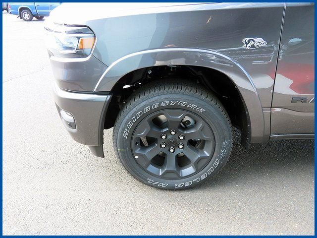 New 2026 RAM 1500 Big Horn AWD/4WD image 4