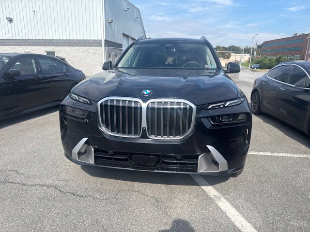 Used 2026 BMW X7 xDrive40i w/ Premium Package AWD/4WD image 5