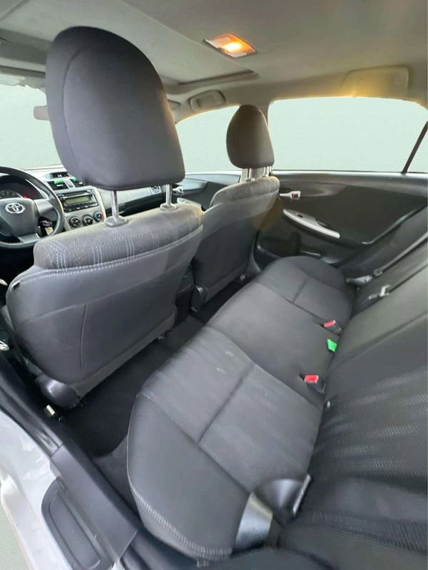 Used 2012 Toyota Corolla S image 19