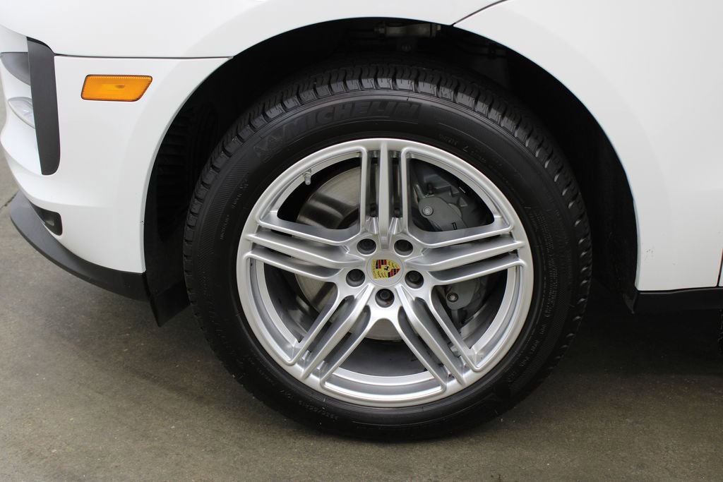 Used 2021 Porsche Macan S AWD/4WD image 12