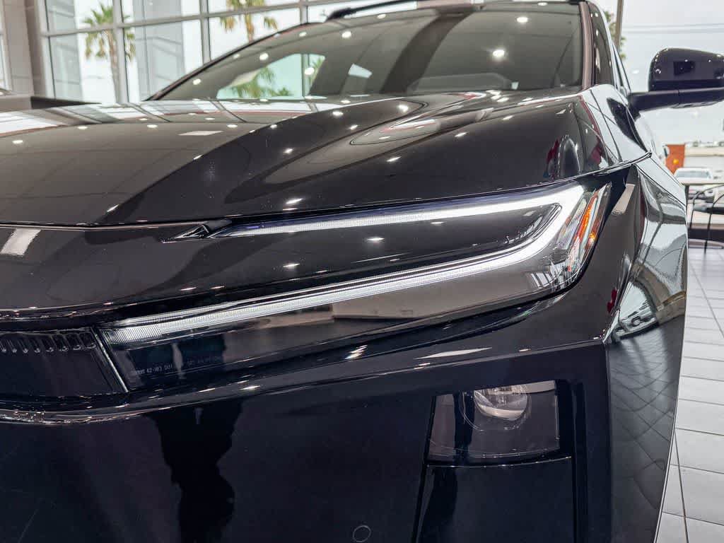 New 2026 Toyota C-HR AWD/4WD image 4