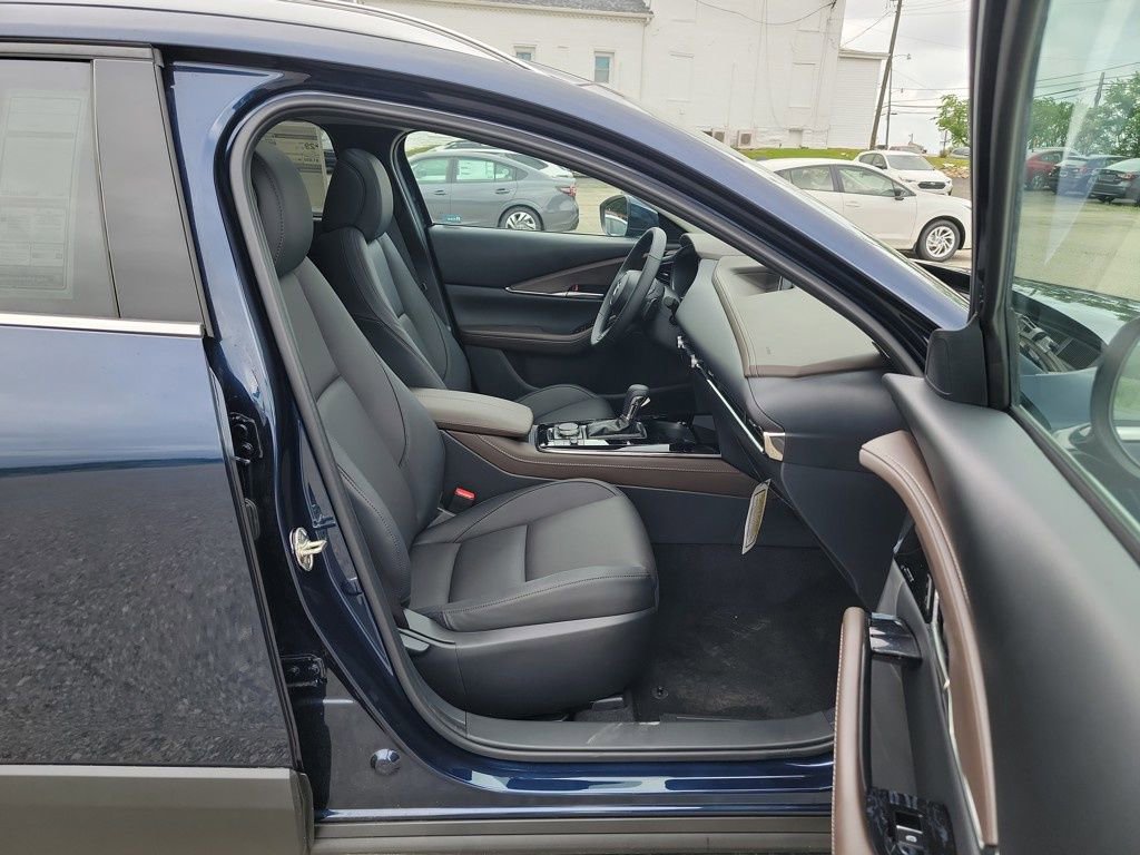 New 2025 MAZDA CX-30 AWD 2.5 S w/ Premium Package image 13